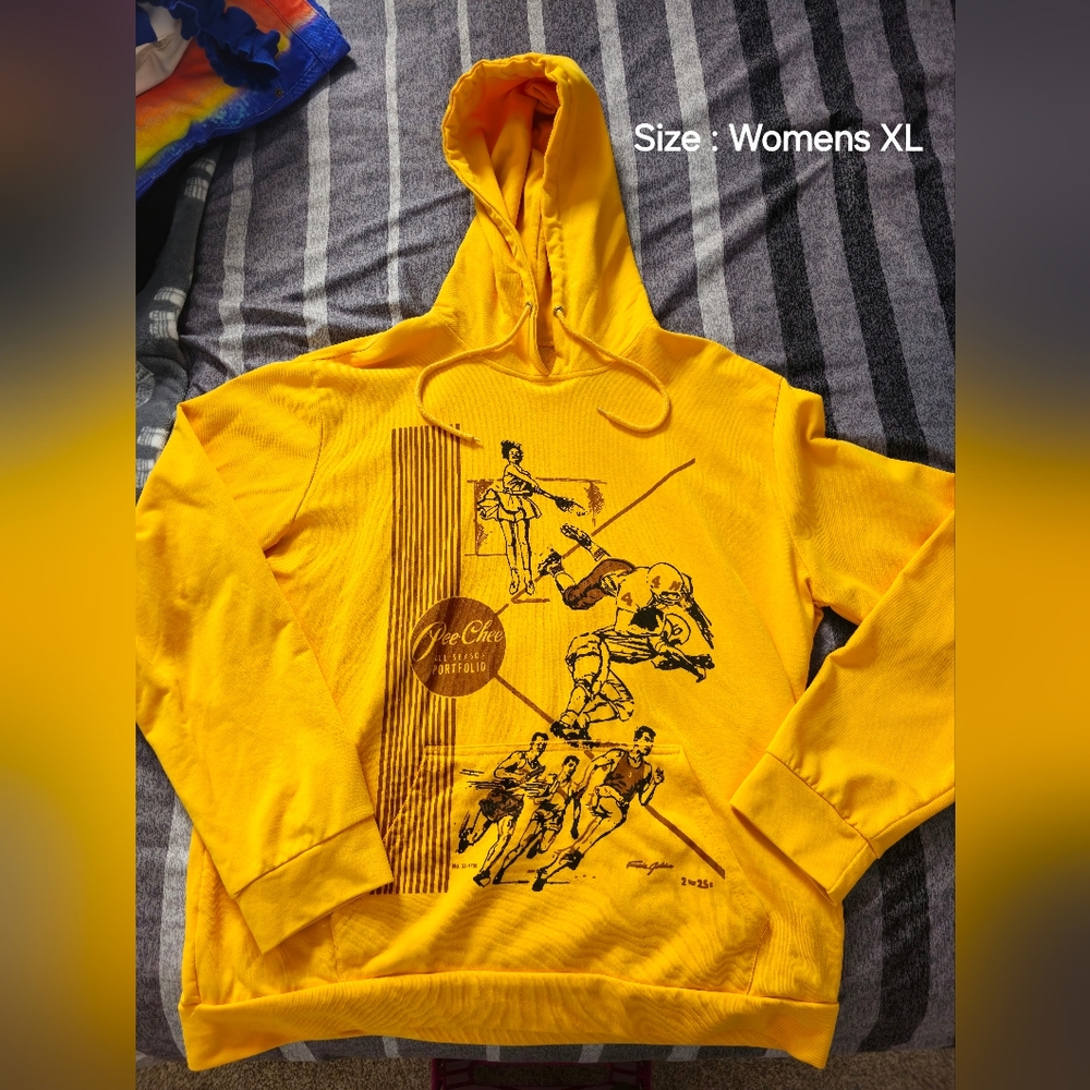 Pee Chee Classic Sweatshirt Women XL Yellow